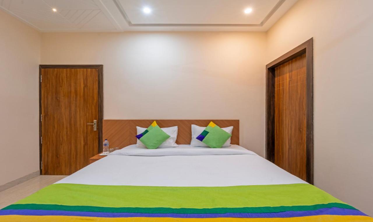 Hotel Treebo Raj Palace Varanasi