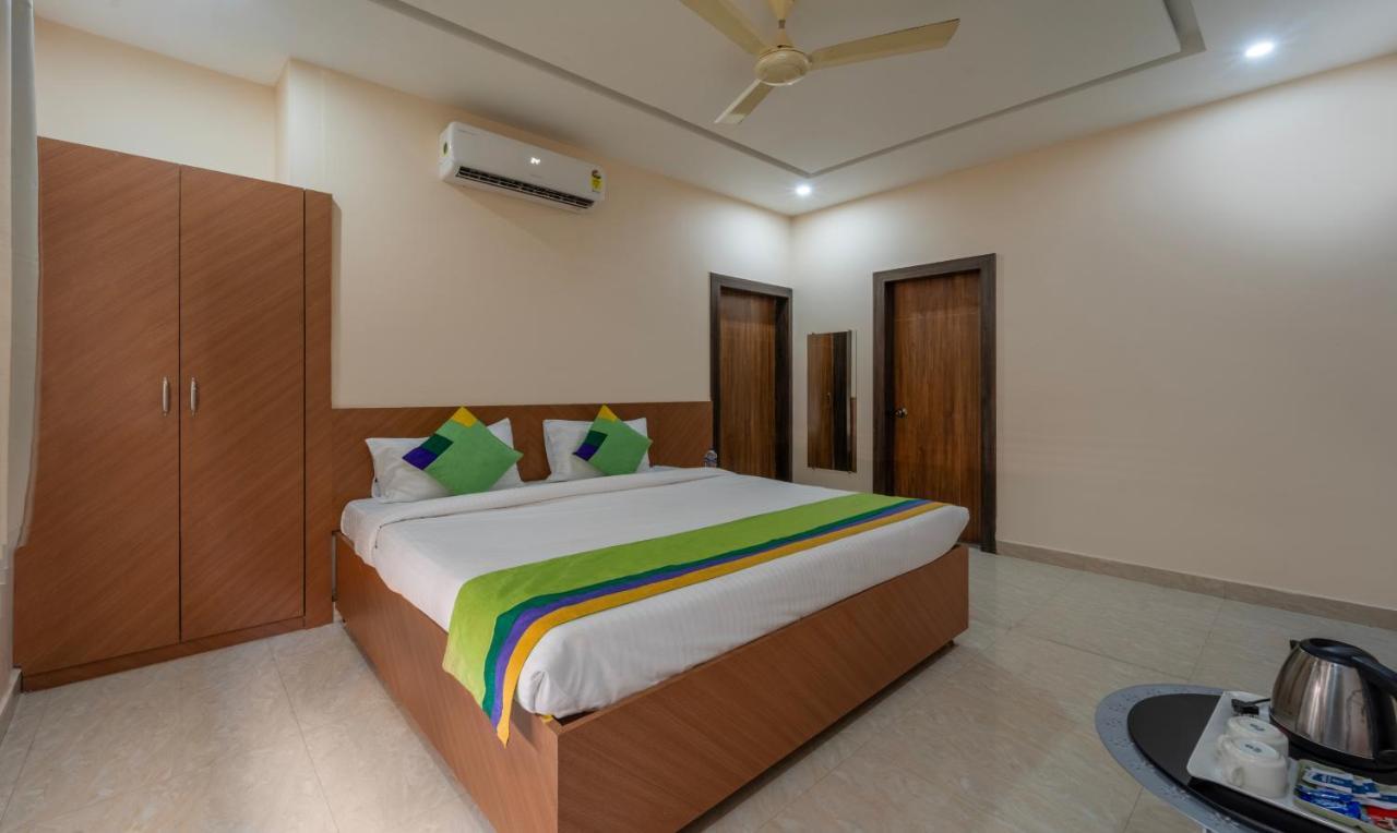 Hotel Treebo Raj Palace 3*